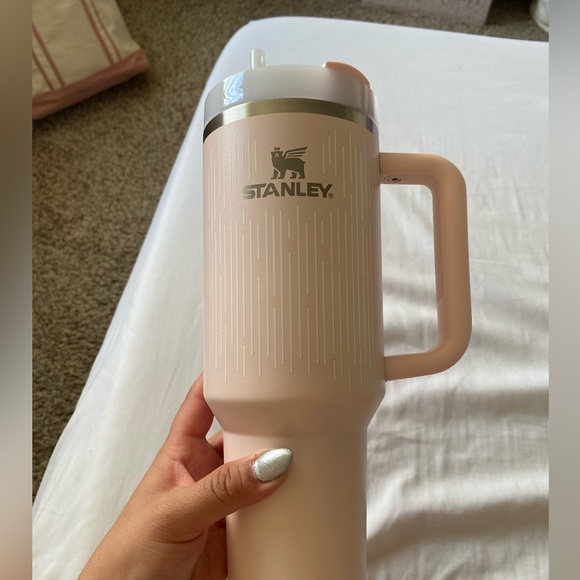 Stanley Bloom Rain 40oz - Picture 8 of 10